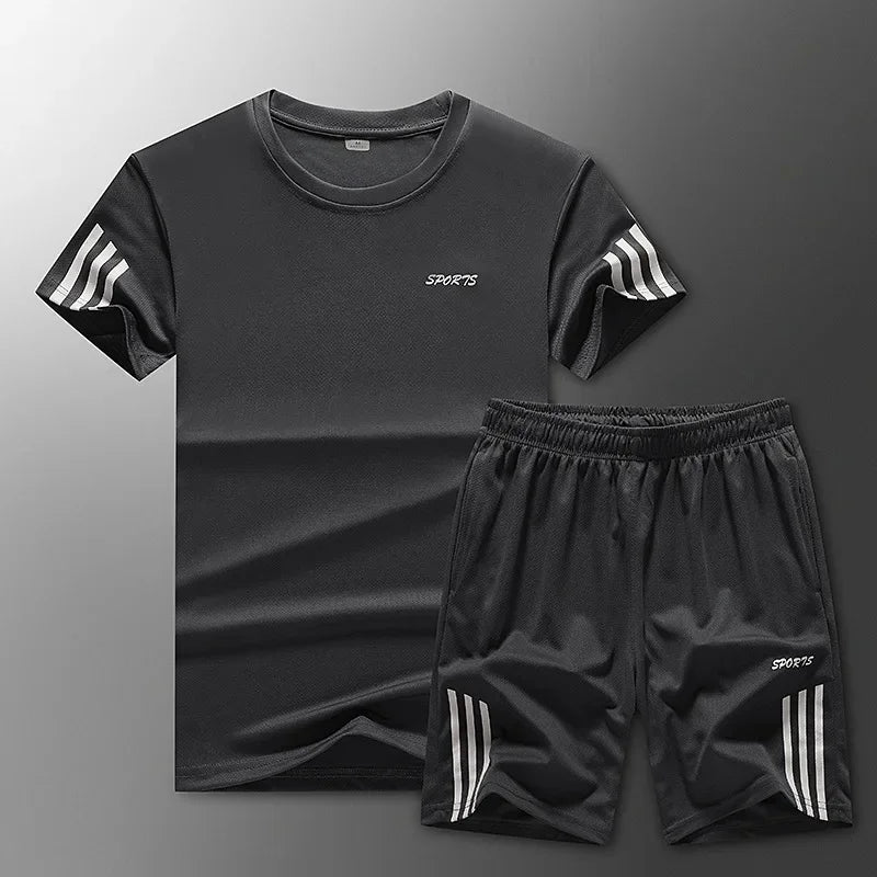 Conjunto de ropa deportiva de verano para hombre, camiseta y pantalones cortos de secado rápido, ropa deportiva para exteriores, talla grande, ligera, de producción china.