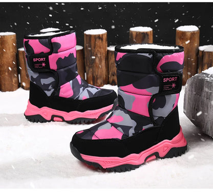 Zapatos de invierno 2025 para niños, de felpa, impermeables, antideslizantes, con suela de goma, botas de nieve cálidas a la moda para exteriores.