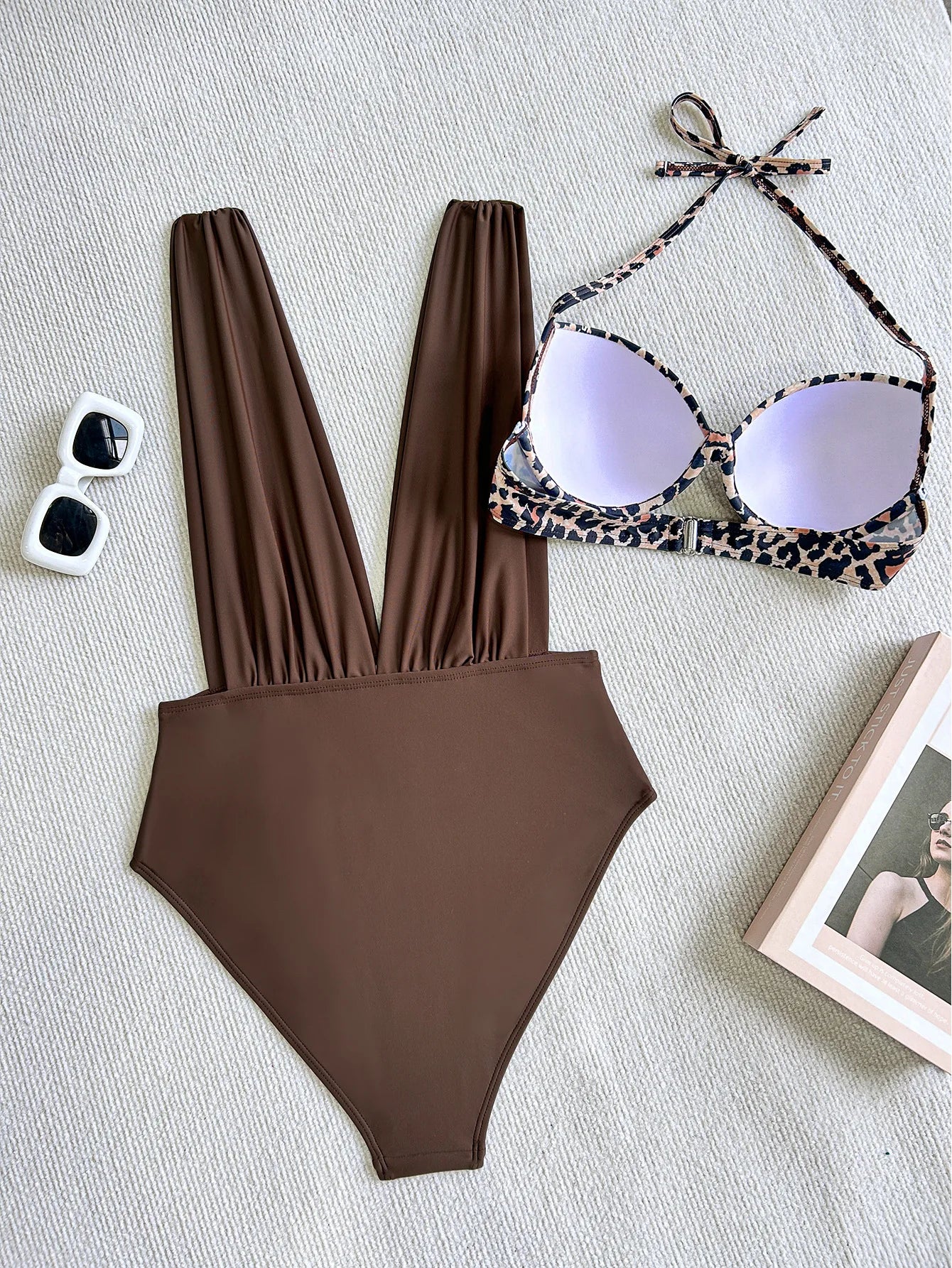 Conjunto de bikini de dos piezas con cuello halter para mujer, bañador sexy liso, push up ajustado, sin espalda, traje de baño de verano para playa, 2025
