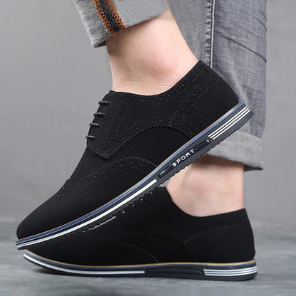Zapatos de hombre estilo nobuk con cordones, zapatos Oxford suaves para hombre, planos 2023, zapatillas deportivas transpirables de color sólido, zapatos deportivos casuales.