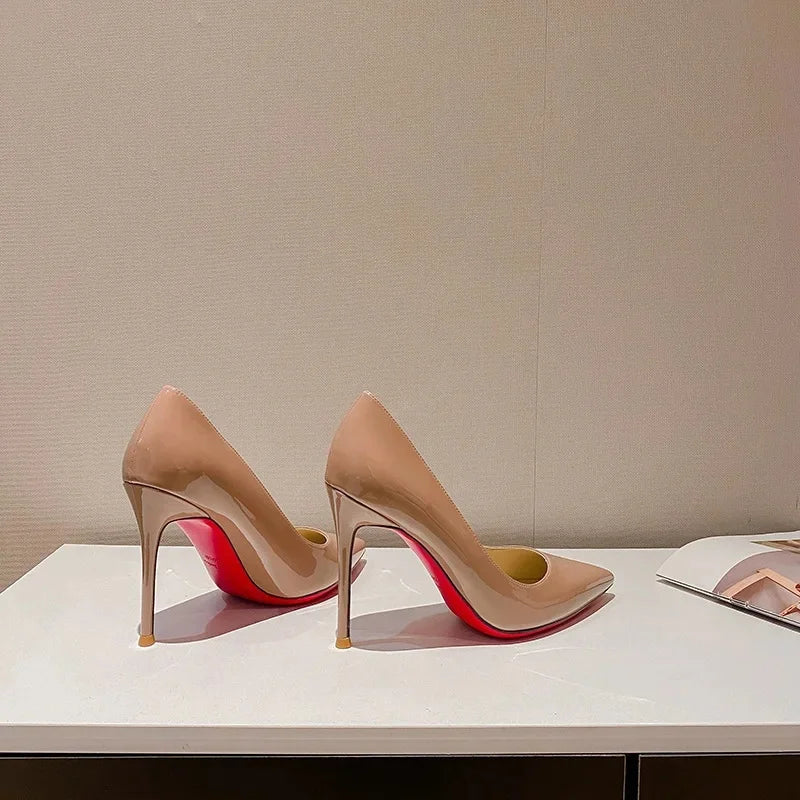Zapatos de tacón alto negros para mujer, de primavera, finos, con suela roja, sexys, con personalidad, de piel lacada, profesionales.