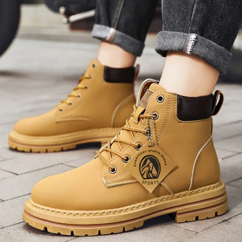 Botas altas de cuero para hombre, botines de moda para exteriores, con cordones, cómodas, planas y antideslizantes
