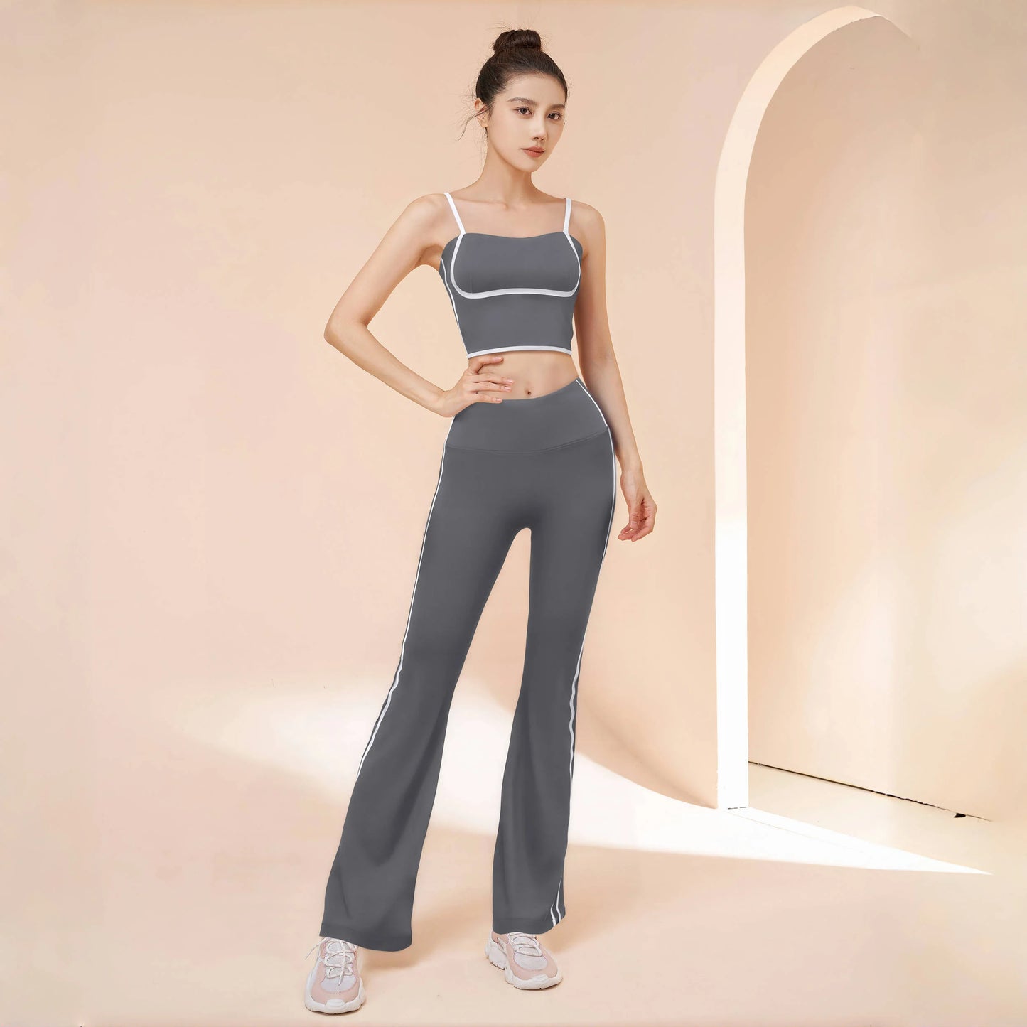 Conjunto de yoga a rayas para mujer, ropa de gimnasio, sujetador deportivo sexy, pantalones acampanados de cintura alta, pantalones de fitness para correr y levantar la cadera, novedad de 2025