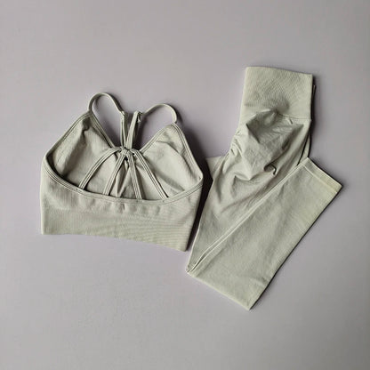 Traje de yoga sin costuras para levantamiento de cadera, sujetador deportivo para mujer, traje de yoga de secado rápido, leggings ajustados con alto contenido de grasa para gimnasio.