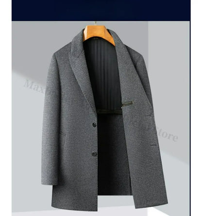 Abrigo de lana de doble faz para hombre, colección invierno 2025, estilo clásico informal de negocios, con solapa de muesca. Gabardina premium de largo medio.