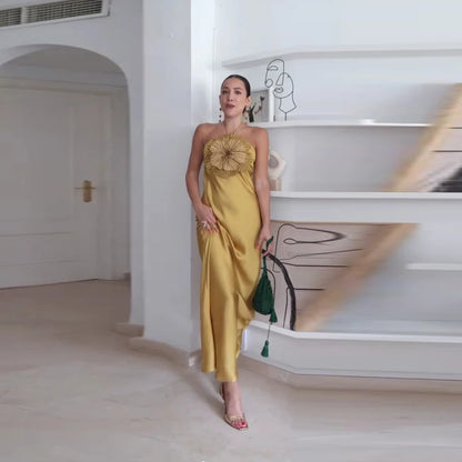 Elegante vestido de fiesta para mujer, con flores 3D, estilo halter, sin mangas, espalda descubierta, de satén estilo sirena, para mujer, verano 2025, elegante vestido de noche para mujer.