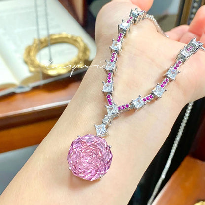 Collar de diamantes morados de talla rosa milenaria octogonal extragrande de Heavy Industry con incrustaciones de diamantes rosas de alto carbono para mujer