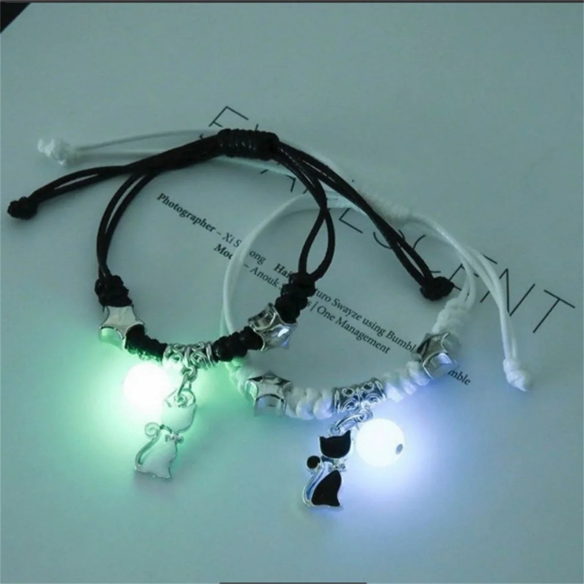 Pulsera de pareja con cuentas luminosas de moda para mujeres y hombres, con dije de gato, flor, corazón, llave, cerradura, cruz, pulsera a juego para amigos, joyería