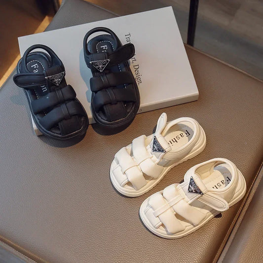 Sandalias para niños, novedad de verano 2024, moda para niños y niñas, color sólido, con cierre de velcro, antideslizantes, suela suave, decoración metálica versátil.