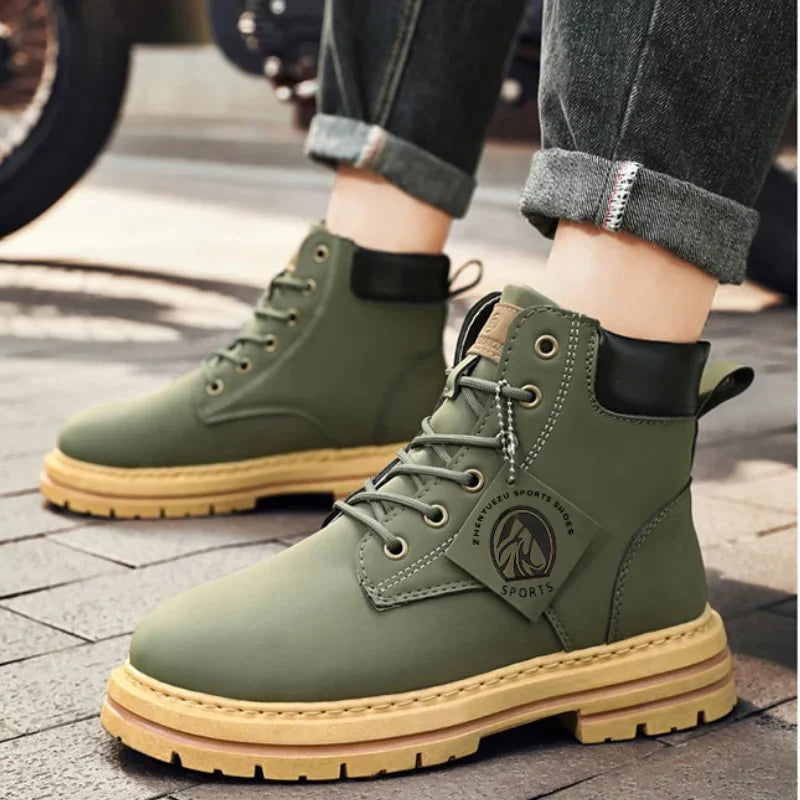 Botas altas de cuero para hombre, botines de moda para exteriores, con cordones, cómodas, planas y antideslizantes