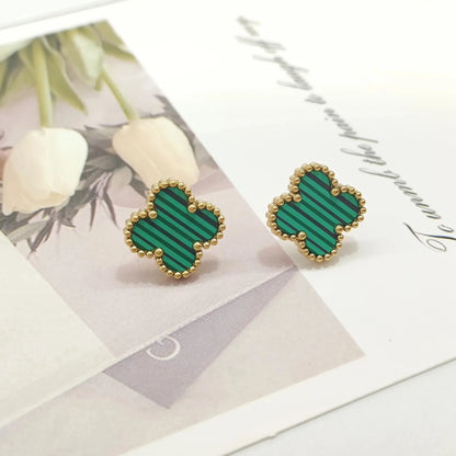 Pendientes de nácar con cuatro hojas de acero inoxidable con diseño de hierba de la suerte, chapados en oro y con retención de color, versátiles para mujer