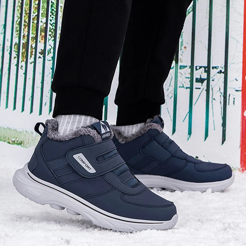 Nuevas zapatillas de invierno para hombre, botas de nieve gruesas y cálidas de felpa, botines ligeros para hombre, botas de algodón para exteriores hechas a mano para hombre.