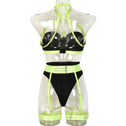 Conjunto de lencería sexy para mujer, con panel de encaje, escote en V profundo, glúteos abiertos, tirantes con forma de corazón de melocotón, cadena cruzada, liguero, ropa interior de tres piezas