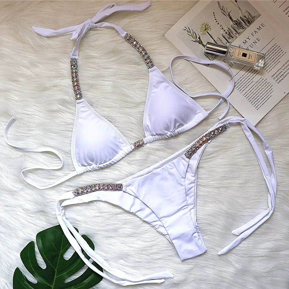 Bikini sexy de 4 colores para mujer, traje de baño liso de lujo con diamantes de imitación, estilo halter, conjunto de bikini para mujer, traje de baño de playa con tanga.