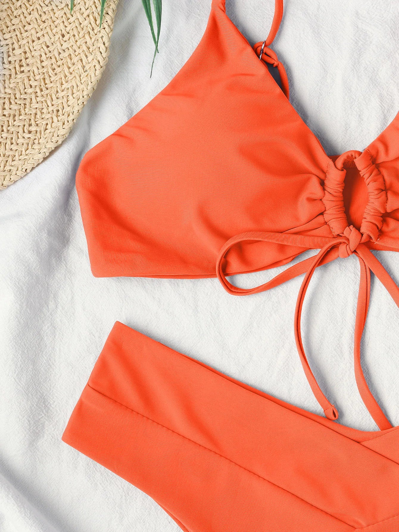 Nuevo conjunto de bikini de alta elasticidad para verano de 2025, dos piezas, color sólido, con cordones, traje de baño sexy para mujer, traje de baño de playa.