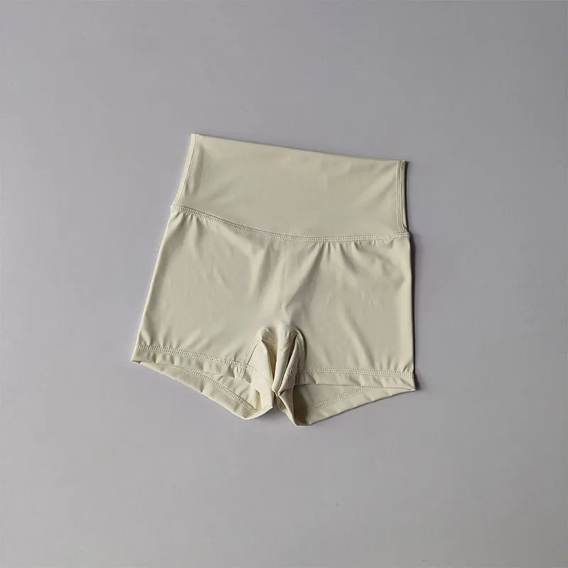 Pantalones cortos deportivos de yoga, ajustados, elásticos, de tres piezas, con cintura alta, realce de cadera y secado rápido.