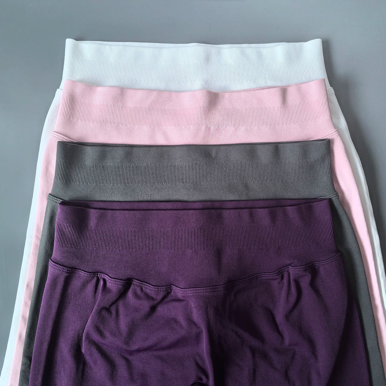 Pantalones de yoga VEQKING Scrunch Butt para mujer, leggings deportivos sin costuras, cintura baja, mallas de gimnasio, pantalones de entrenamiento cálidos de secado rápido para otoño.