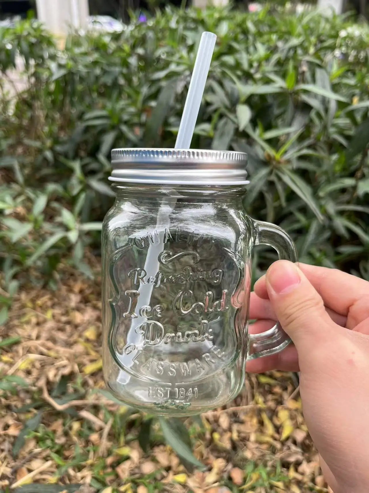 Jarra de vidrio de 480 ml, 500 ml y 16 oz con tapa de hierro y pajita de plástico, cuadrada, con degradado de color.