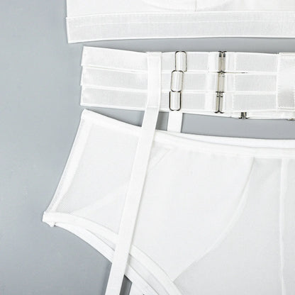 Conjunto de lencería sexy para mujer, con panel de encaje, escote en V profundo, glúteos abiertos, tirantes con forma de corazón de melocotón, cadena cruzada, liguero, ropa interior de tres piezas