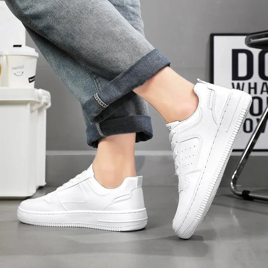 Zapatos de hombre Explosion, suela gruesa de cuero, pequeños zapatos blancos, zapatos de moda para hombre con zapatos de tabla de moda, zapatos casuales de calle