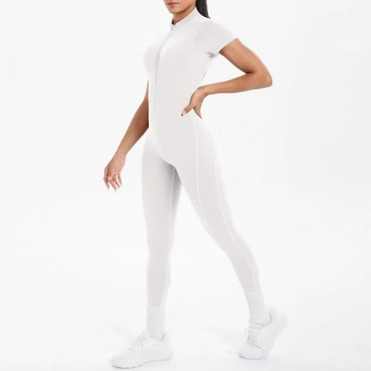 Mono deportivo de yoga sexy con cremallera frontal, espalda descubierta, manga corta, pantalones cortos, ropa deportiva para fitness, correr, gimnasio, yoga y actividades deportivas para mujer.