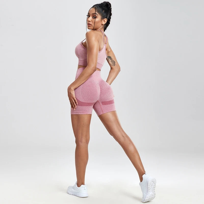 Conjuntos de dos piezas para mujer, pantalones cortos color melocotón, chándal femenino, conjunto de gimnasio, pantalones cortos de fitness con cuello halter, sujetador push up de verano
