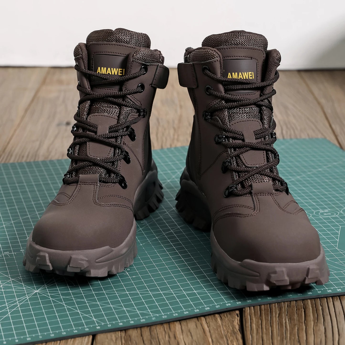 Zapatos de seguridad para el trabajo para hombres, zapatillas ligeras de trabajo protectoras, zapatos ligeros, zapatos transpirables, zapatos de trabajo antiperforación.
