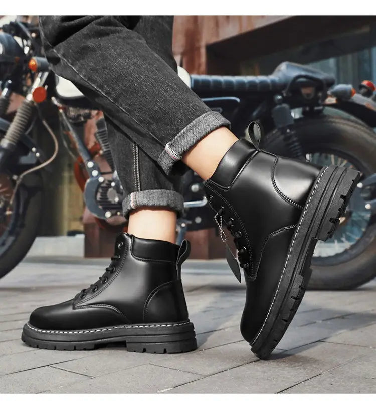 Botas altas de piel para hombre, zapatos de moda para motociclista, botines de invierno con cordones, botas vaqueras.