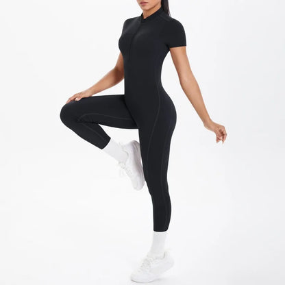 Mono deportivo de yoga sexy con cremallera frontal, espalda descubierta, manga corta, pantalones cortos, ropa deportiva para fitness, correr, gimnasio, yoga y actividades deportivas para mujer.