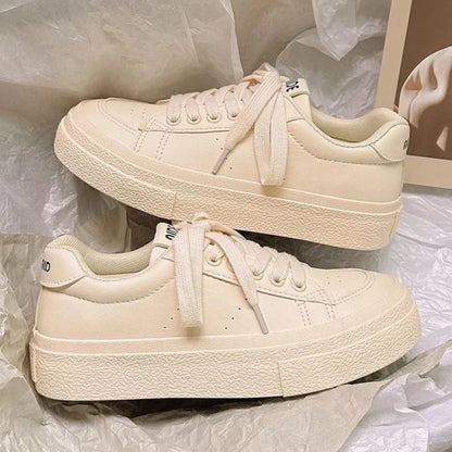 Zapatos de mujer de cuero con suela gruesa y cremosa, de corte bajo, elegantes y versátiles, estilo nuevo para otoño, para estudiantes, planos