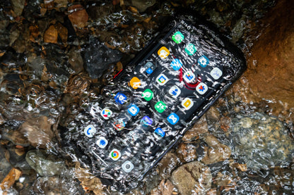 Teléfono móvil resistente HOTWAV Hyper 7 Pro 5G con cámara de 200 MP, Android 14, pantalla FHD+ de 6,6" a 120 Hz, 36 GB (16+20) de almacenamiento interno, 256 GB de almacenamiento externo, batería de 10800 mAh y carga rápida de 33 W.